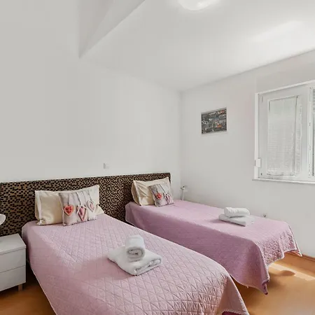 Appartamento Rosi By Interhome Kukci